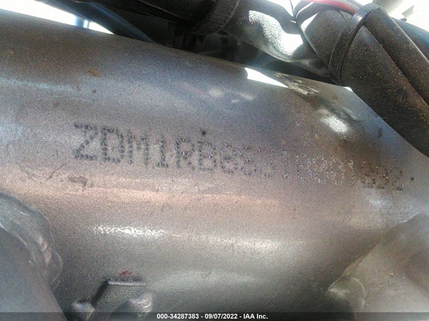 2001 DUCATI M900 S4 ZDM1RB8S31B001892