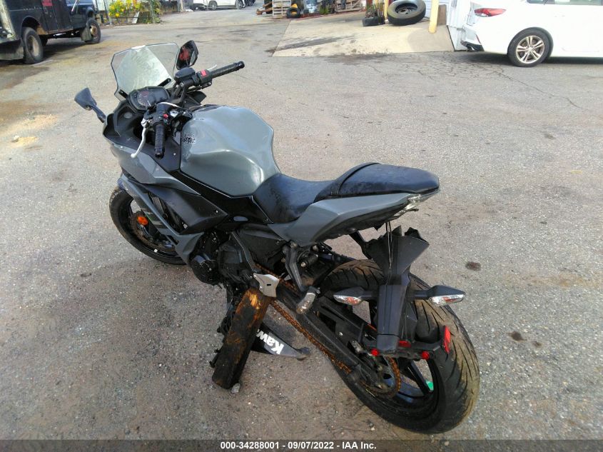 2018 KAWASAKI EX650 F JKAEXEK14JDA13412