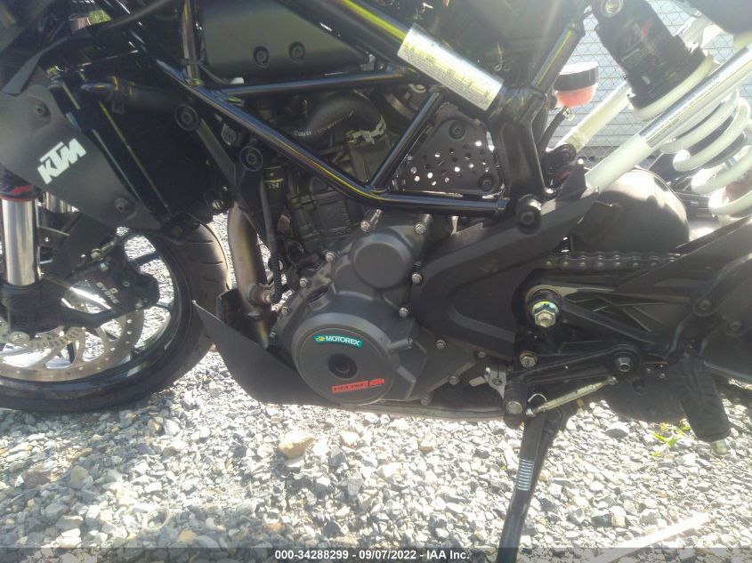 2021 KTM 390 DUKE MD2JPJ406MC258215