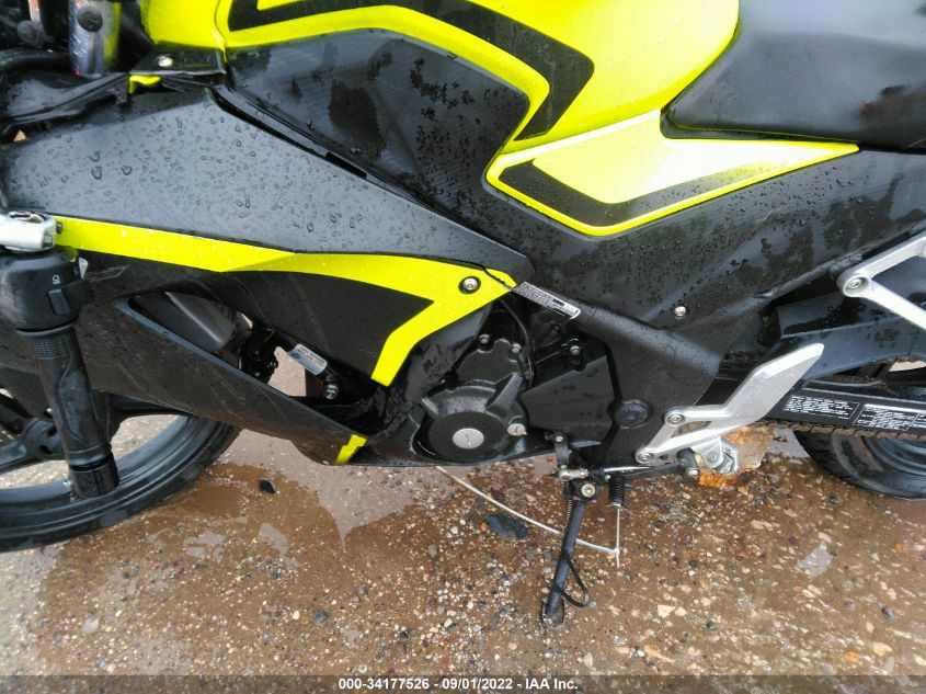 2016 HONDA CBR300 R MLHNC5102G5200316
