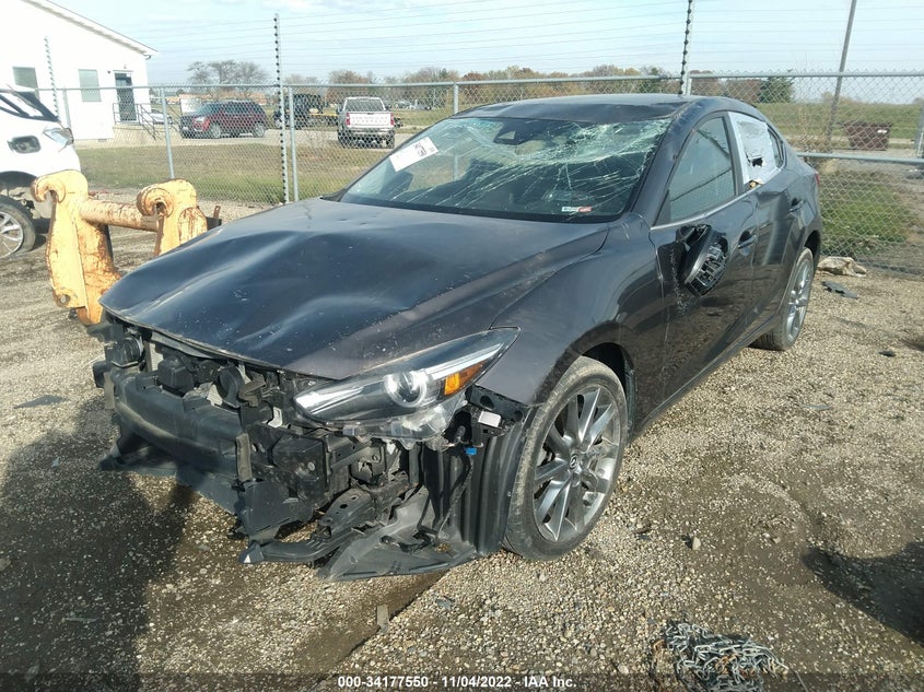 VIN 3MZBN1W33JM215160 2018 MAZDA MAZDA3 4-DOOR GRAND TOURING