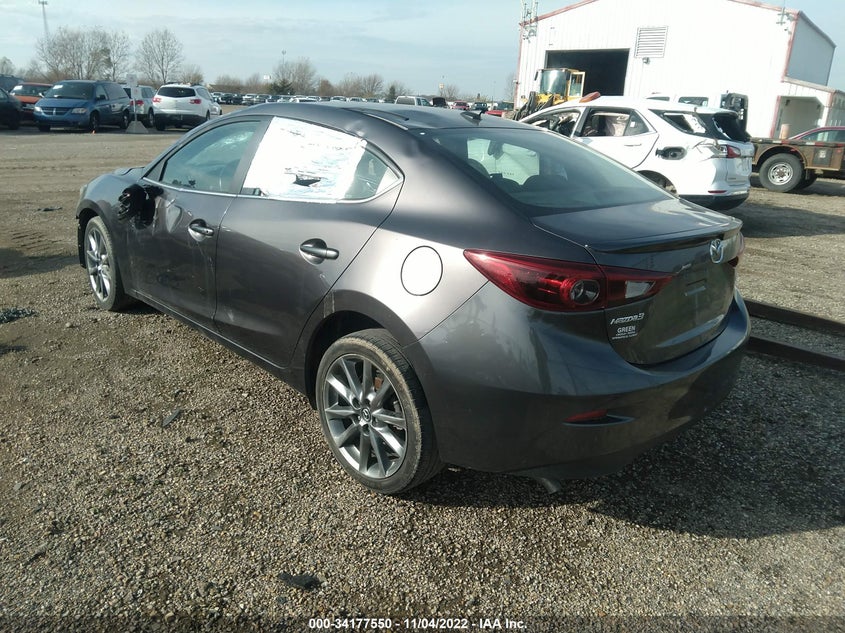 VIN 3MZBN1W33JM215160 2018 MAZDA MAZDA3 4-DOOR GRAND TOURING