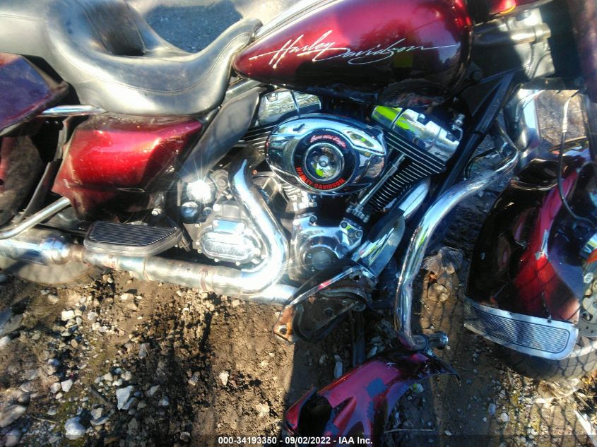 2011 HARLEY-DAVIDSON FLHTCU 1HD1FC41XBB640603
