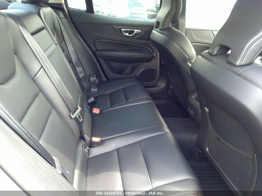 2022 VOLVO S60 MOMENTUM/INSCRIPTION 7JRL12FZXNG154310
