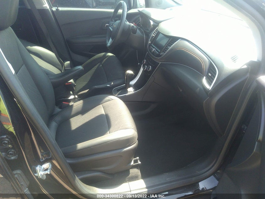 VIN KL7CJLSB6LB326160 2020 CHEVROLET TRAX LT