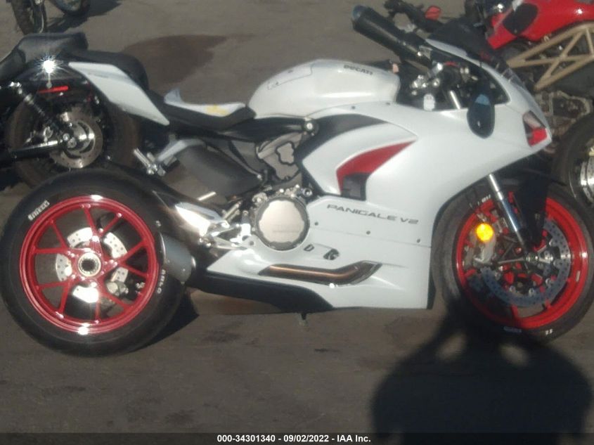 2021 DUCATI PANIGALE V2 ZDMHAATW9MB004777