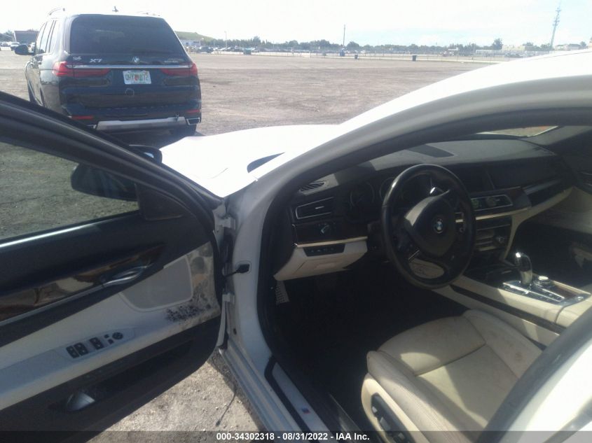 2013 BMW 7 SERIES 740I WBAYA6C56DD143461