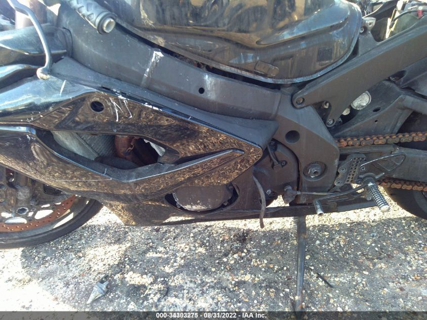 2005 SUZUKI GSX-R1000 JS1GT76AX52102071
