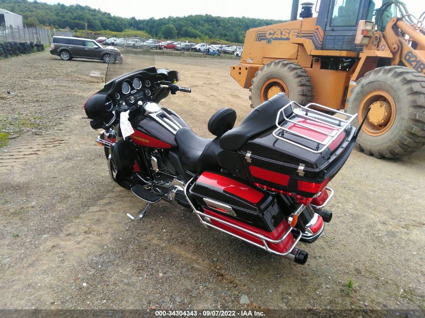 2010 HARLEY-DAVIDSON FLHTCU 1HD1FC417AB636152