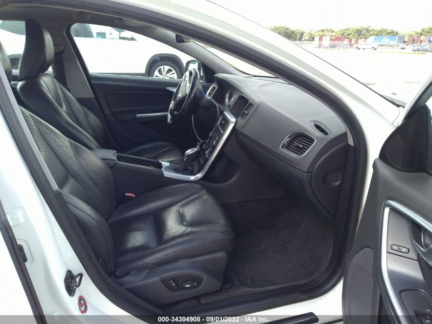 2013 VOLVO S60 T5 YV1612FS1D1213867