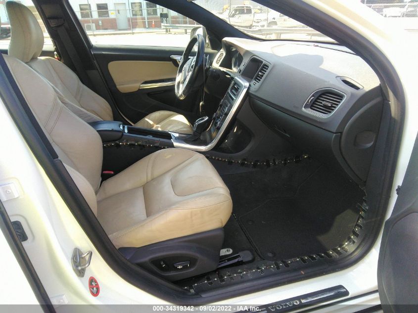 2015 VOLVO S60 T5 DRIVE-E PREMIER YV140MFB5F1316492
