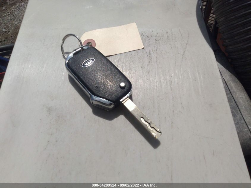 2021 KIA SELTOS S - KNDEUCAA3M7075193