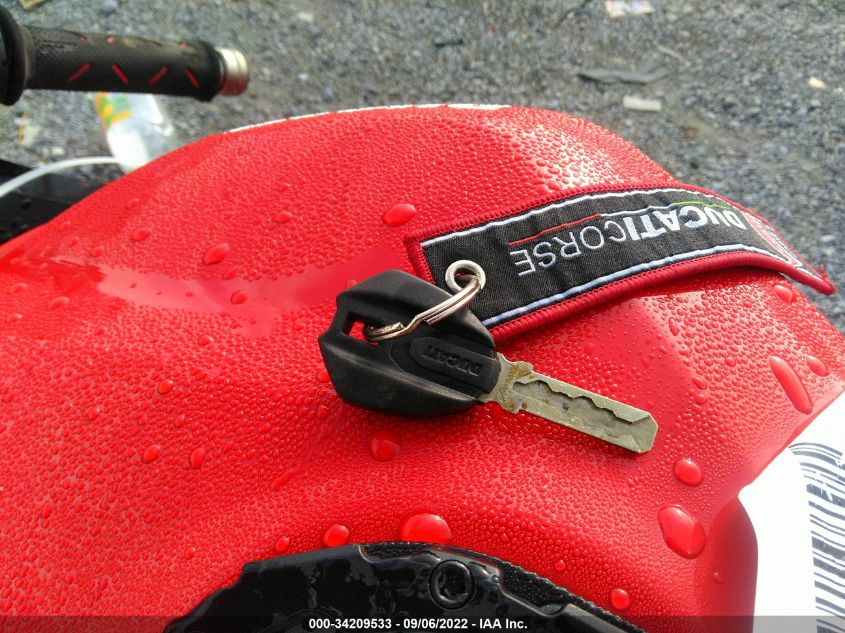 2021 DUCATI PANIGALE V2 ZDMHAATW6MB003151
