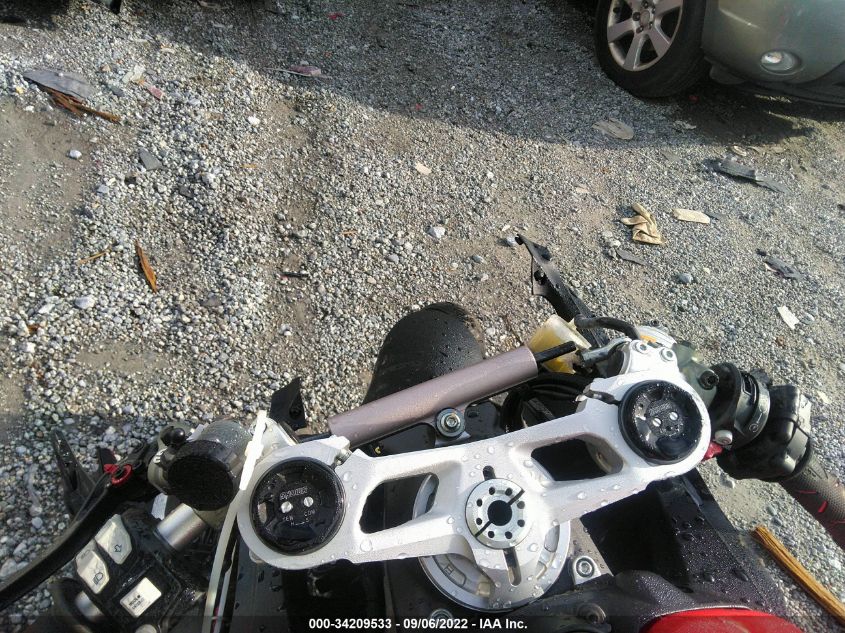 2021 DUCATI PANIGALE V2 ZDMHAATW6MB003151