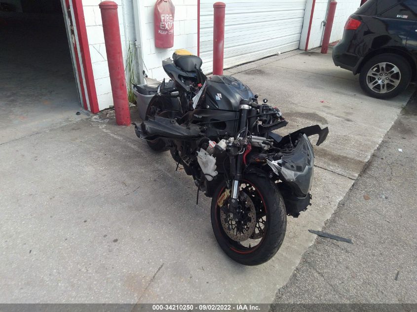 2012 SUZUKI GSX-R1000 - JS1GT78A0C2102039