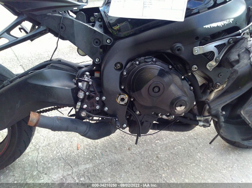 2012 SUZUKI GSX-R1000 - JS1GT78A0C2102039
