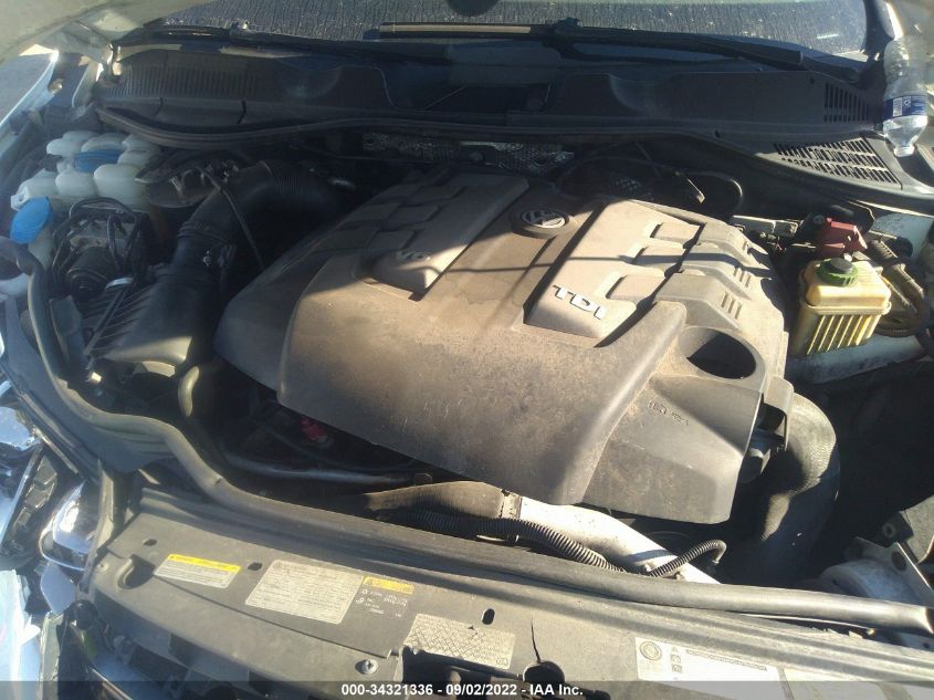 2014 VOLKSWAGEN TOUAREG LUX WVGEP9BP5ED005545