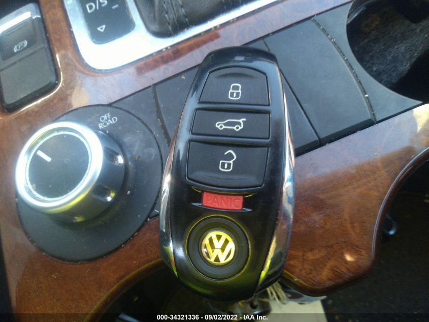 2014 VOLKSWAGEN TOUAREG LUX WVGEP9BP5ED005545