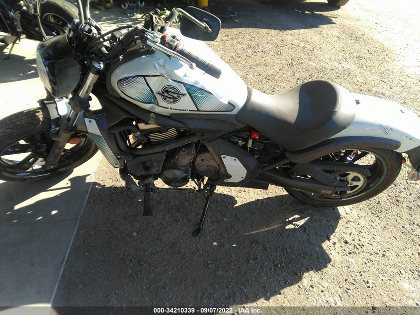 VIN JKAENEC10NDA04118 2022 KAWASAKI EN650 C