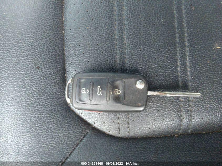 2013 VOLKSWAGEN GLI AUTOBAHN W/NAV 3VW5A7AJ3DM360334