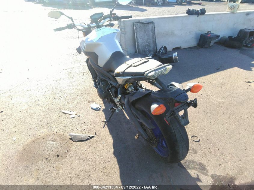 2015 YAMAHA FZ09 JYARN33E2FA005460