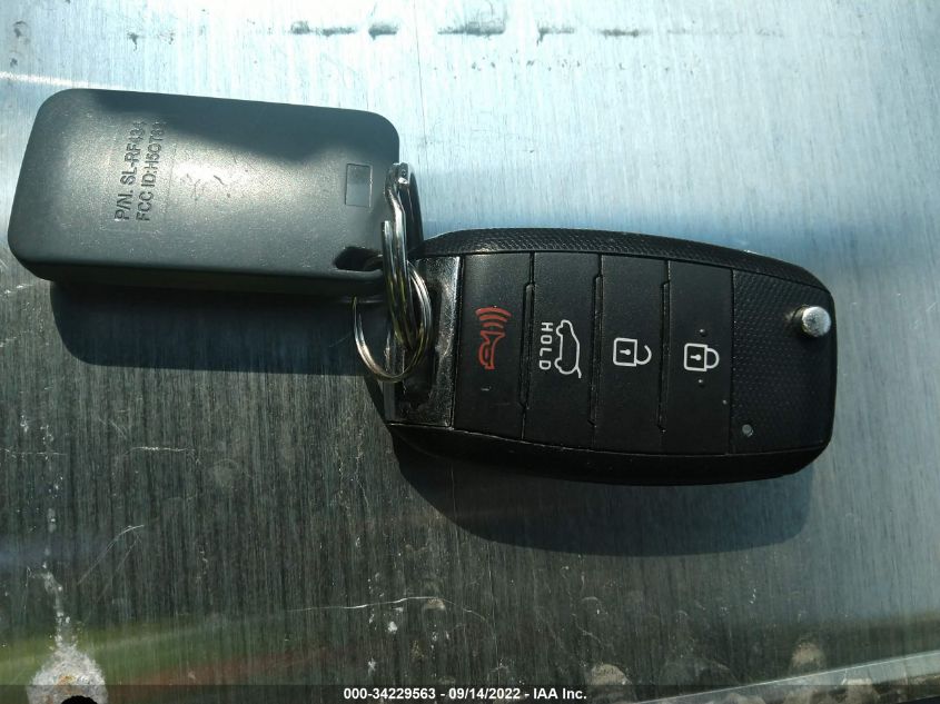 2014 KIA SORENTO LX - 5XYKTCA65EG484088