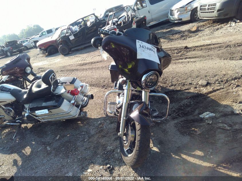 2006 HARLEY-DAVIDSON FLHXI 1HD1KBW166Y696902