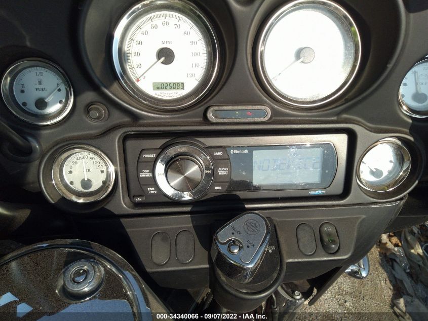2006 HARLEY-DAVIDSON FLHXI 1HD1KBW166Y696902