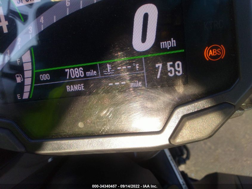 2022 KAWASAKI ZR900 JKAZR2F14NA037783