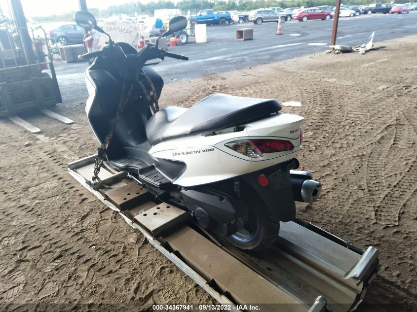 2020 SUZUKI UH200 MLCCH41A0L1600068