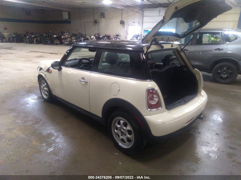 2013 MINI HARDTOP COOPER WMWSU3C57DT678848