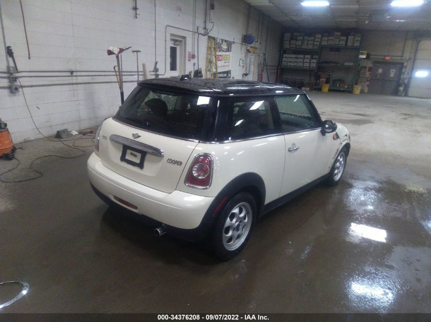 2013 MINI HARDTOP COOPER WMWSU3C57DT678848