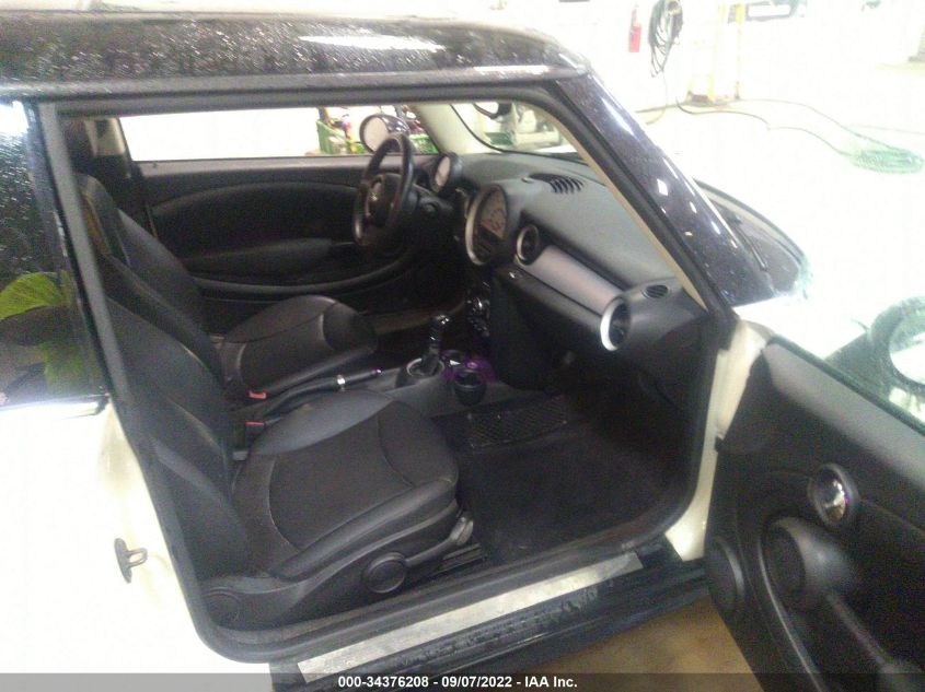 2013 MINI HARDTOP COOPER WMWSU3C57DT678848