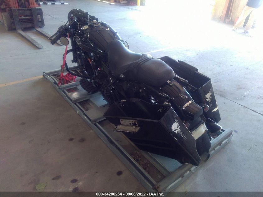 2008 HARLEY-DAVIDSON FLHRC 1HD1FR4198Y604247