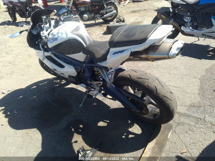 2010 TRIUMPH MOTORCYCLE DAYTONA 675 SMTD00NS7AJ410089