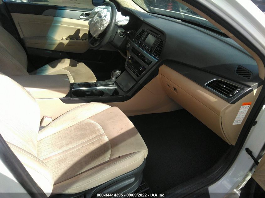 2016 HYUNDAI SONATA HYBRID SE KMHE24L17GA018913