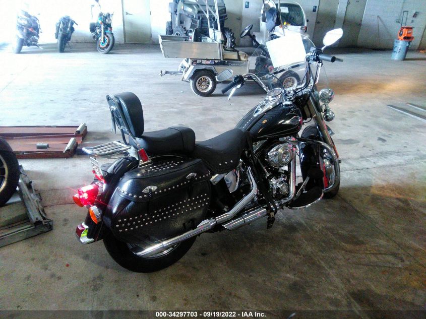 2011 HARLEY-DAVIDSON FLSTC 1HD1BW517BB014051