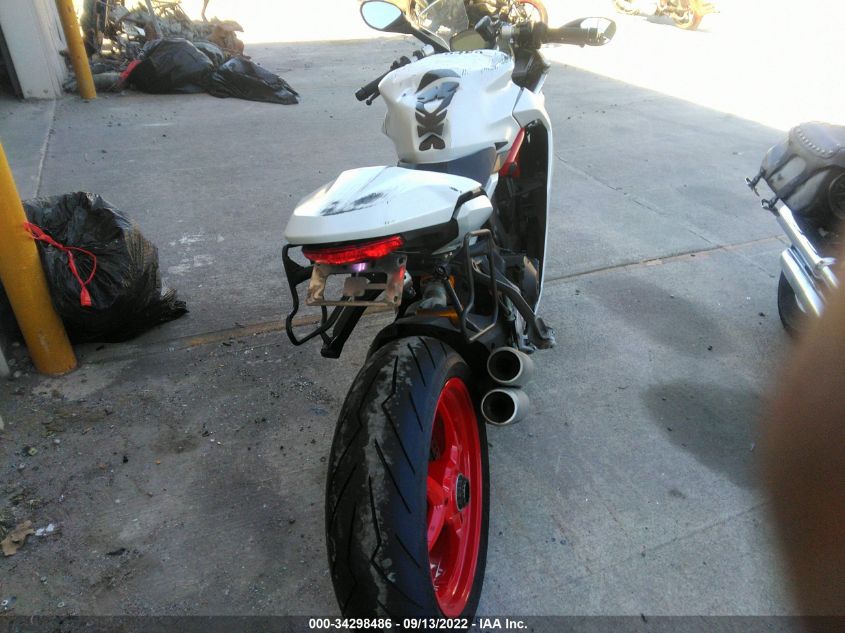 2018 DUCATI SUPERSPORT ZDMVABDS5JB003965
