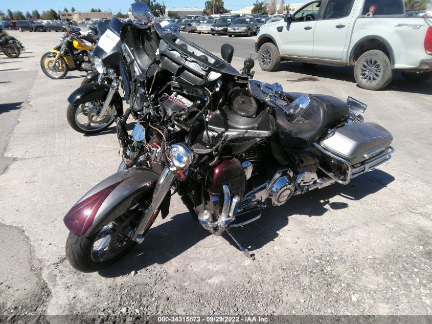 2015 HARLEY-DAVIDSON FLHTKSE CVO LIMITED 1HD1TEN35FB955173