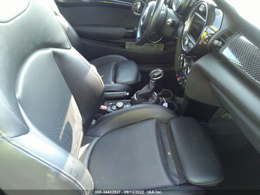 2015 MINI COOPER HARDTOP S WMWXP7C57F2A37425