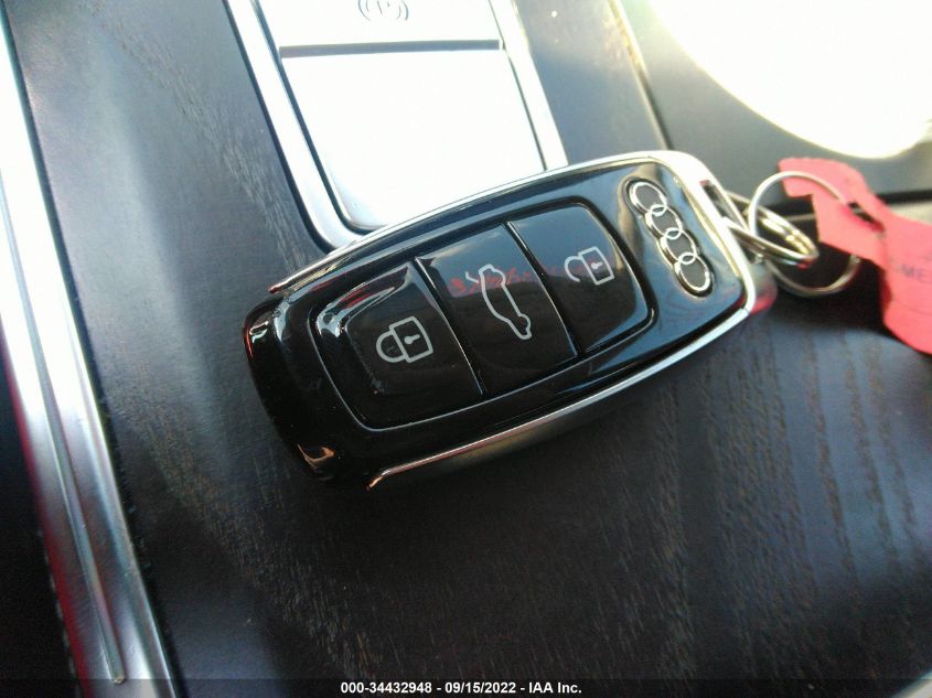 2019 AUDI A7 PRESTIGE WAUV2AF27KN037516