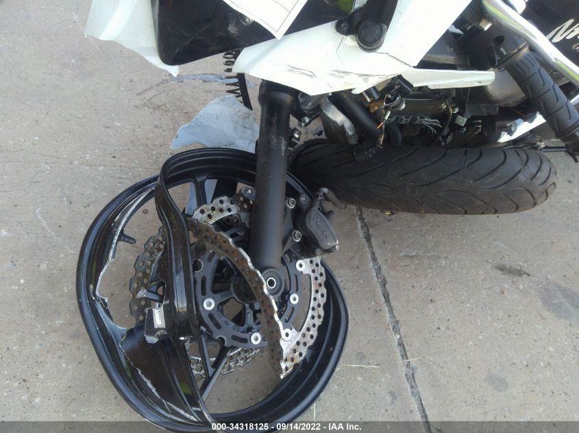 2019 KAWASAKI EX650 J JKAEXEJ10KDA04001