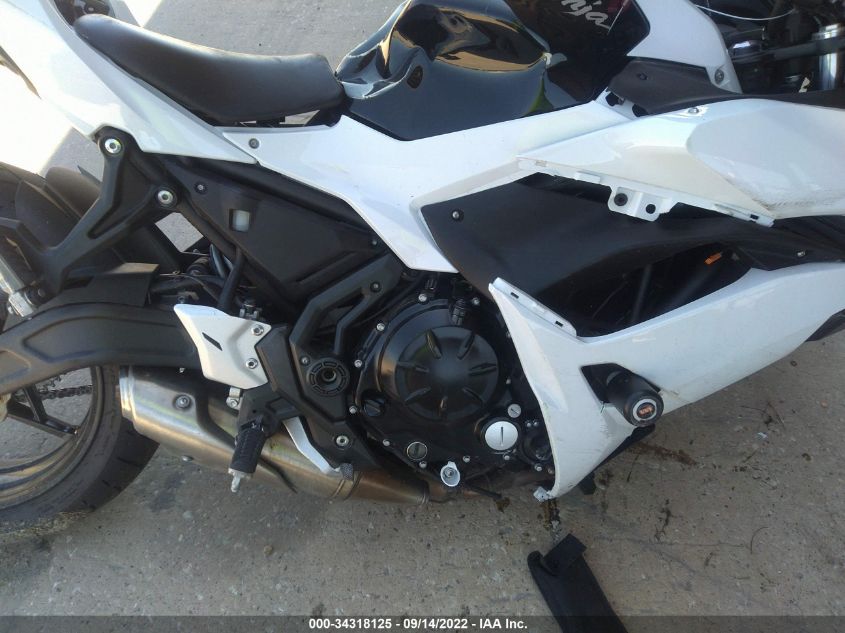 2019 KAWASAKI EX650 J JKAEXEJ10KDA04001