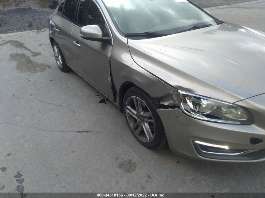 2015 VOLVO S60 T5 DRIVE-E PLATINUM YV140MFD2F1304821