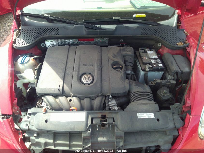 2013 VOLKSWAGEN BEETLE CONVERTIBLE 2.5L 3VW5P7AT4DM800397