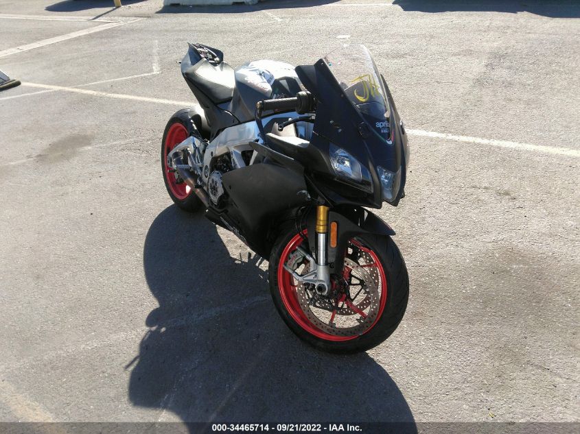 ZD4KEU009KS001788 APRI RSV4 2019