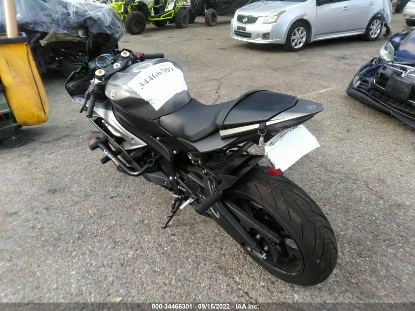 2016 YAMAHA YZFR6 C JYARJ16Y7GA011486