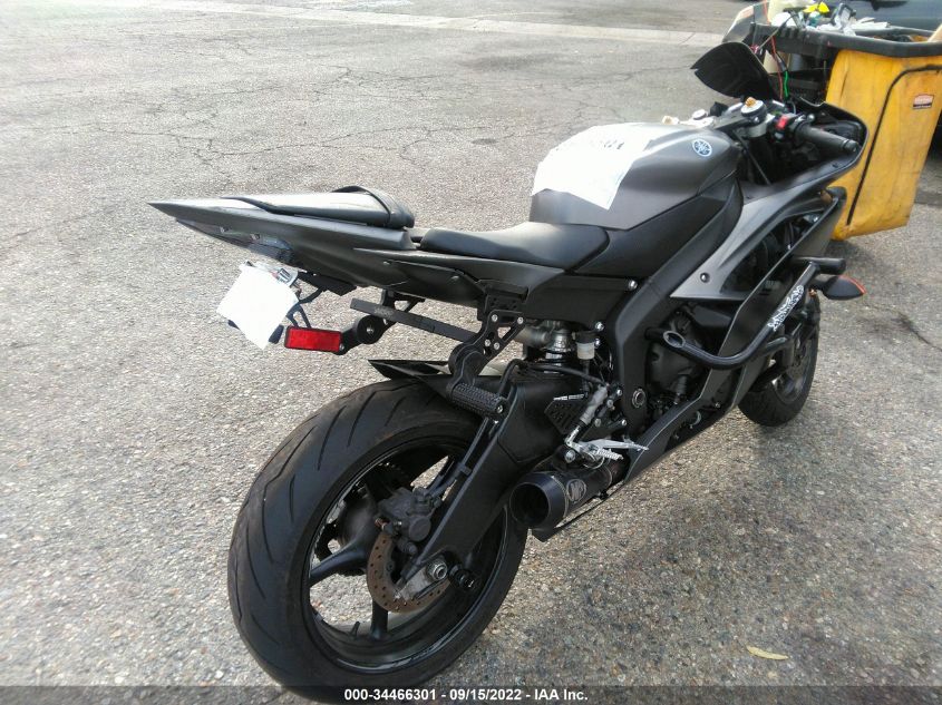 2016 YAMAHA YZFR6 C JYARJ16Y7GA011486