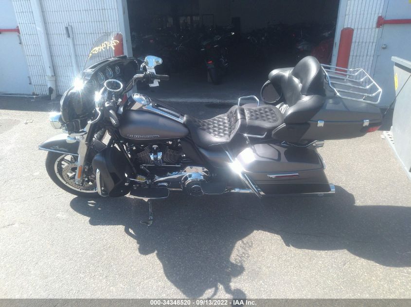 2017 HARLEY-DAVIDSON FLHTK ULTRA LIMITED 1HD1KED12HB634424