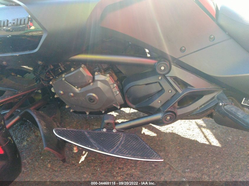 2019 CAN-AM SPYDER ROADSTER F3-T/F3 LIMITED 2BXREDD27KV001318